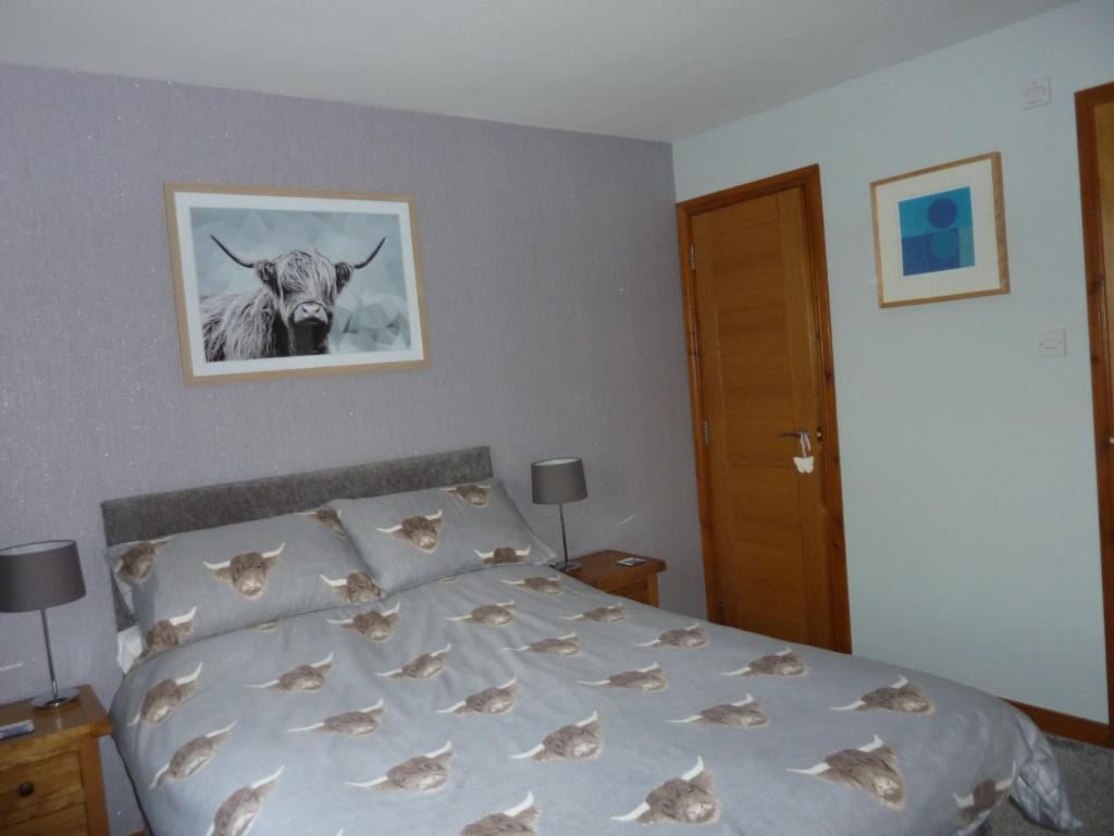 Inverness. Private double room with en suite. Room only. room 2